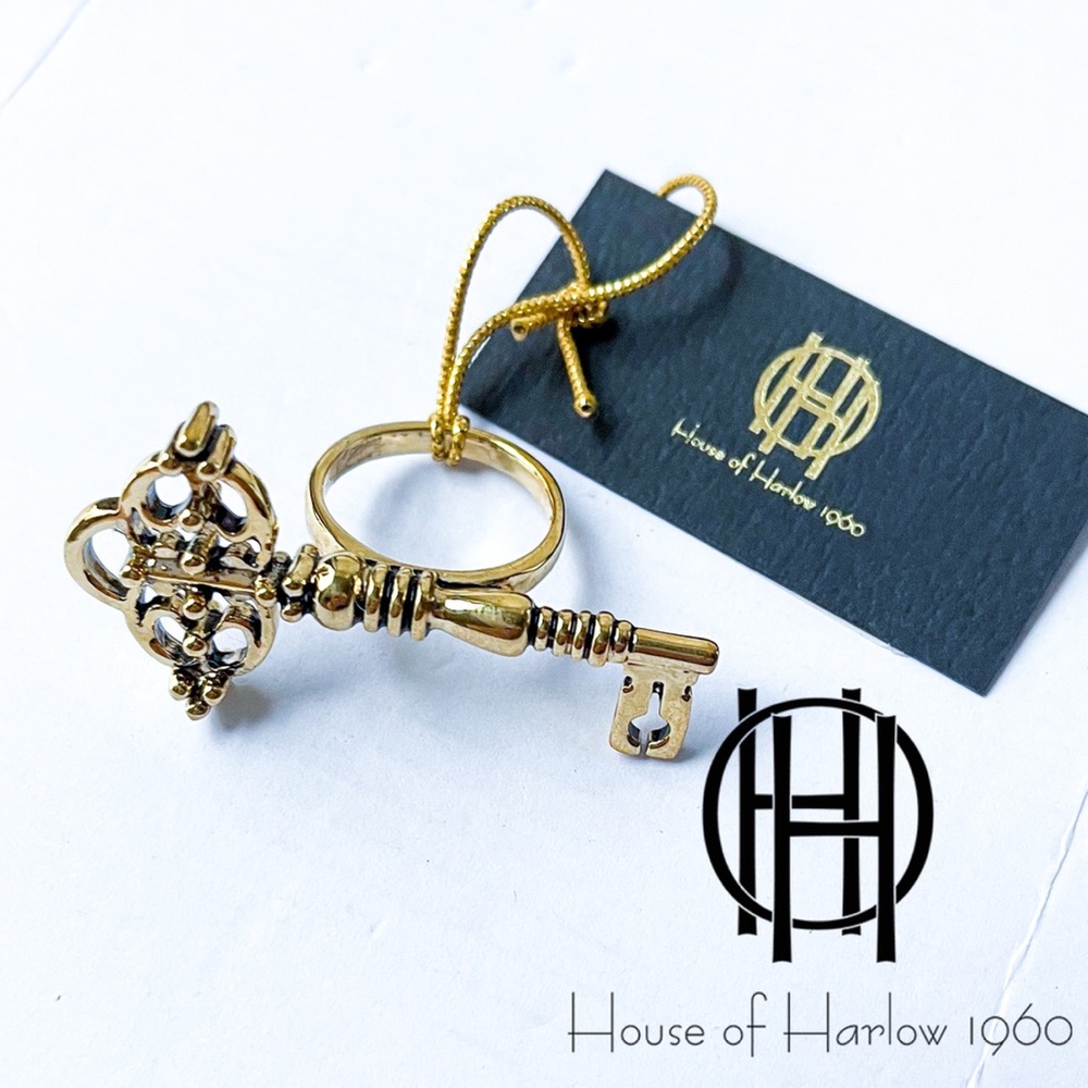 HOUSE OF HARLOW 1960 Large Key Cocktail Ring in Gold